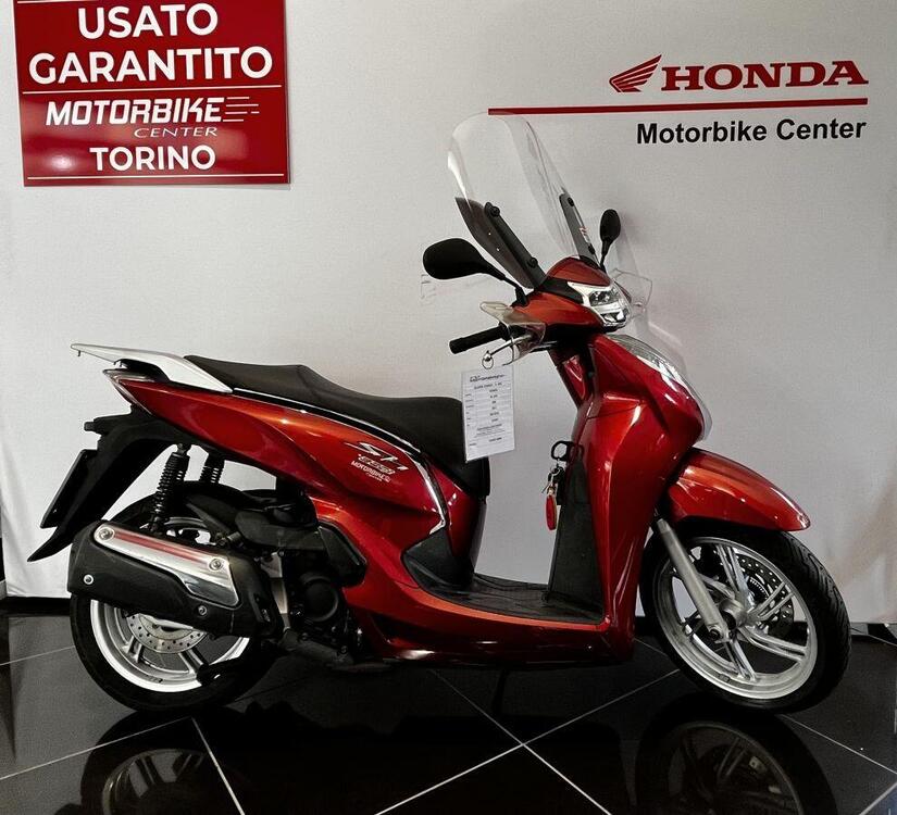 Honda SH 300 i ABS (2016 - 20) (2)