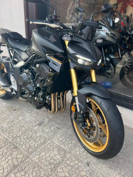 Honda CB 1000 Hornet SP (2025) (3)