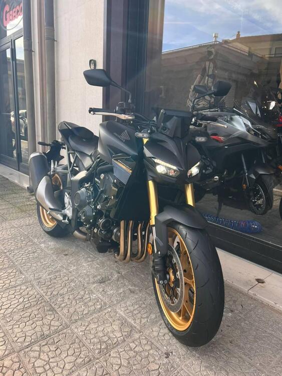 Honda CB 1000 Hornet SP (2025) (2)