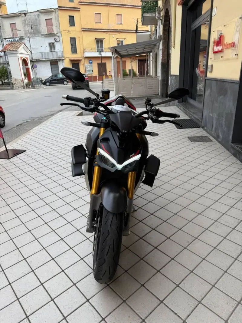 Ducati Streetfighter V4 1100 SP (2022) (2)