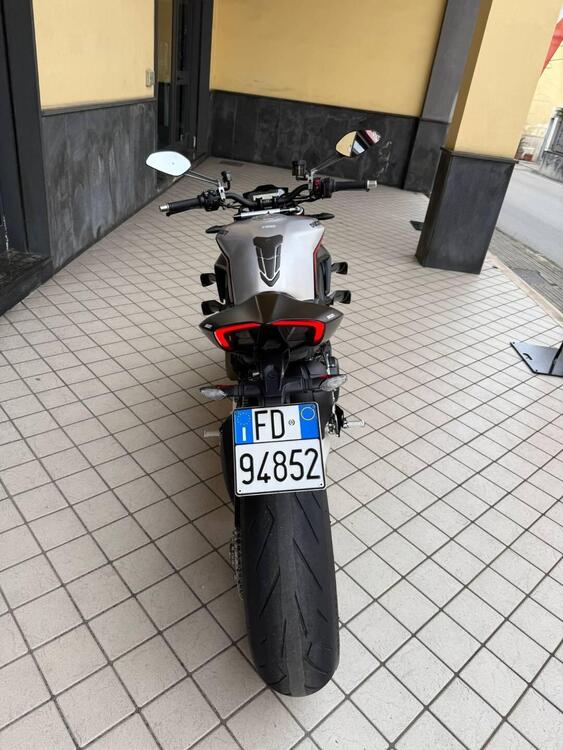 Ducati Streetfighter V4 1100 SP (2022) (4)