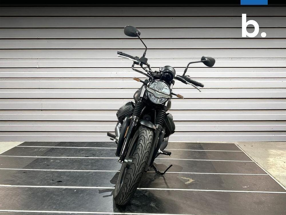 Moto Guzzi V7 Stone (2021 - 24) (2)