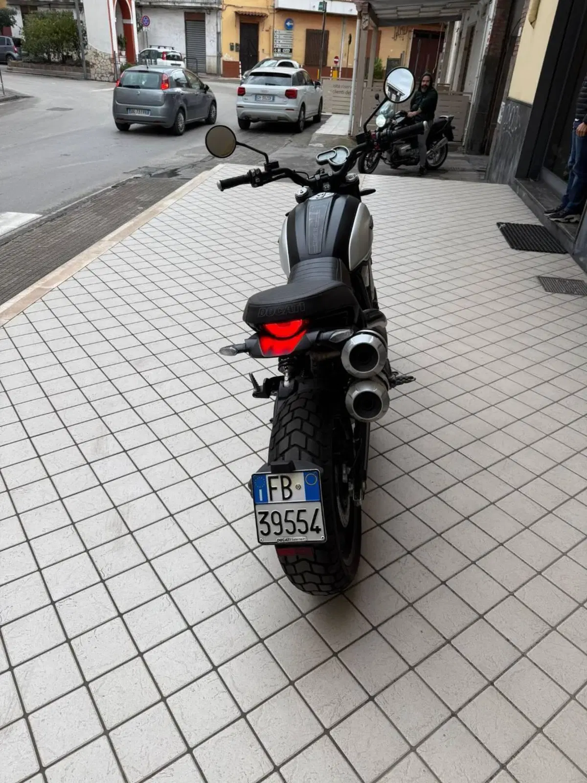 Ducati Scrambler 1100 Dark Pro (2020 - 24) (4)