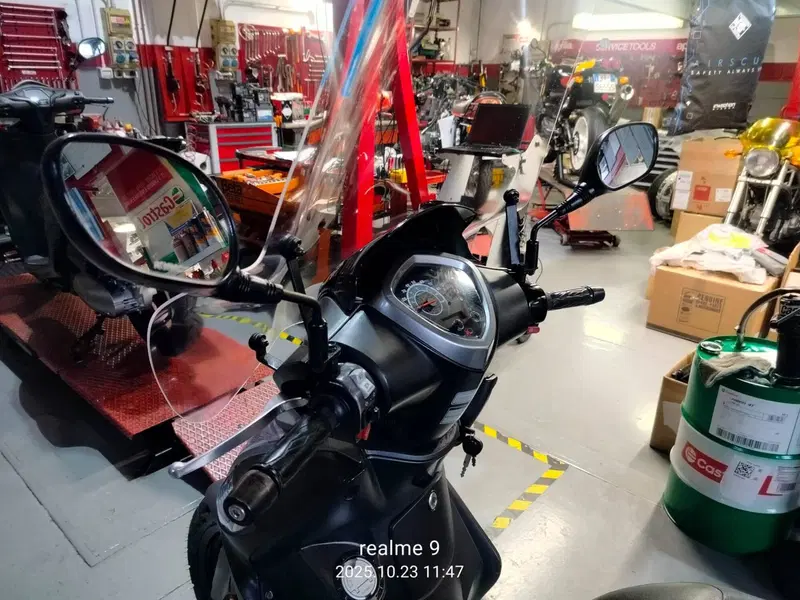 Kymco Agility 50 R16 + (2021 - 26) (8)