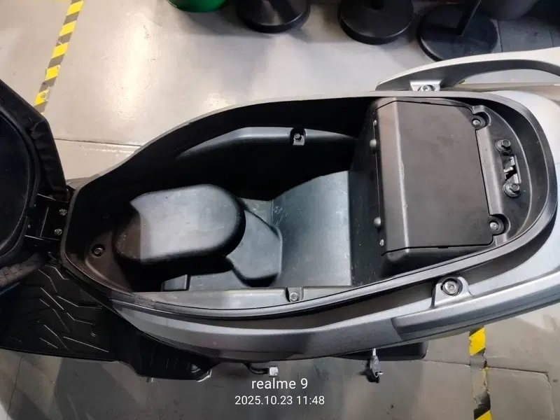 Kymco Agility 50 R16 + (2021 - 26) (15)