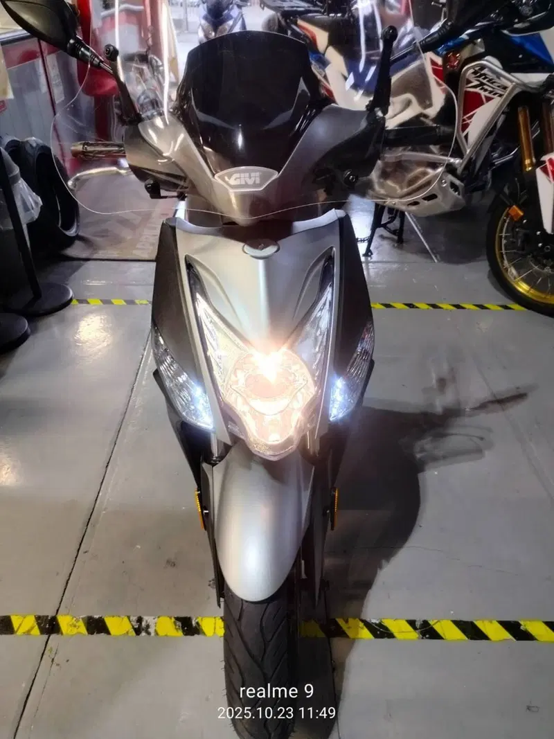 Kymco Agility 50 R16 + (2021 - 26) (17)