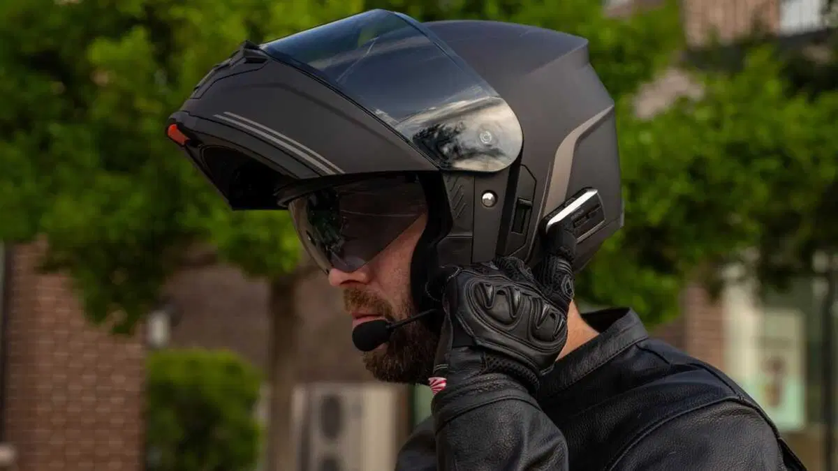 SENA Outrush 2: il casco modulare con Mesh Intercom 3.0 e Wave Intercom (6)