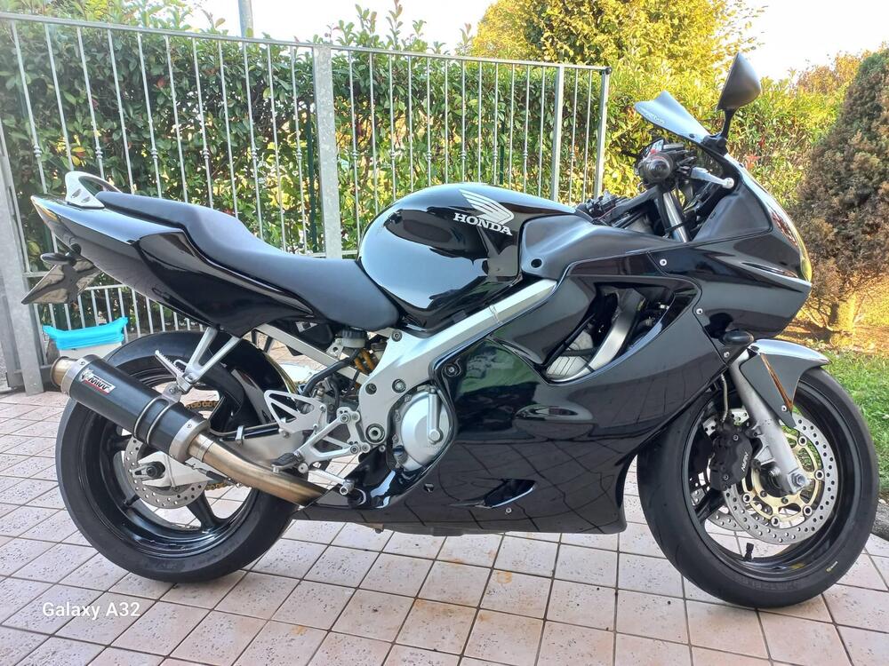Honda CBR 600 F (2001 - 06) (2)