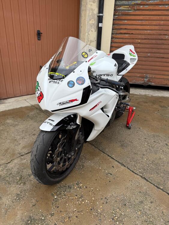 Honda CBR 1000 RR Fireblade (2006 - 07)