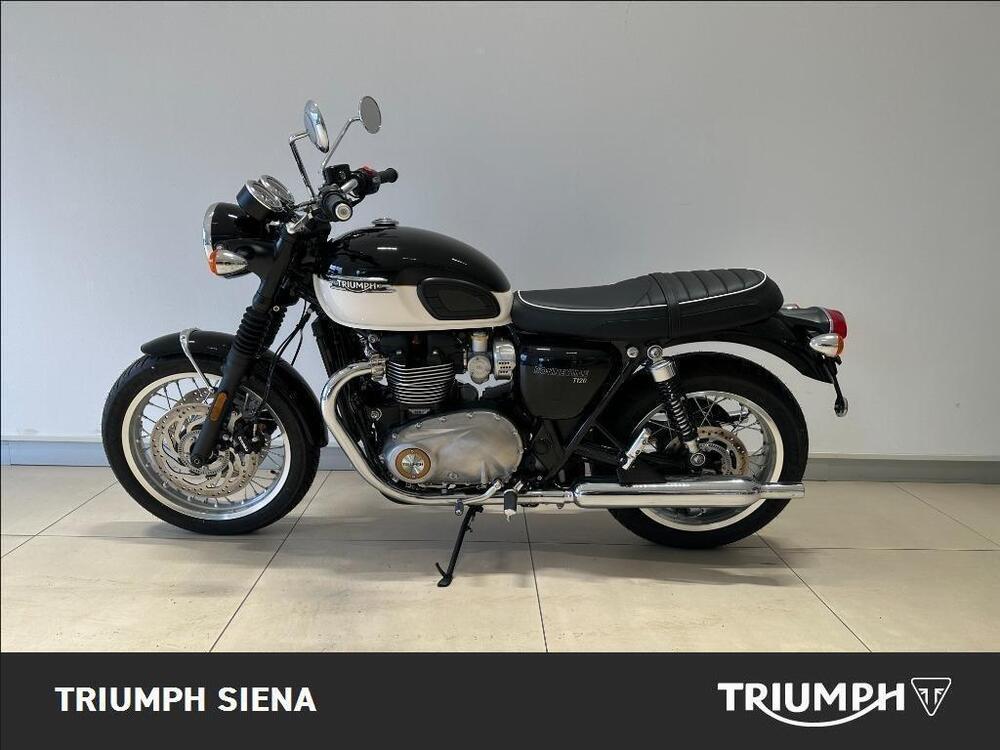 Triumph Bonneville T120 (2021 - 25) (3)
