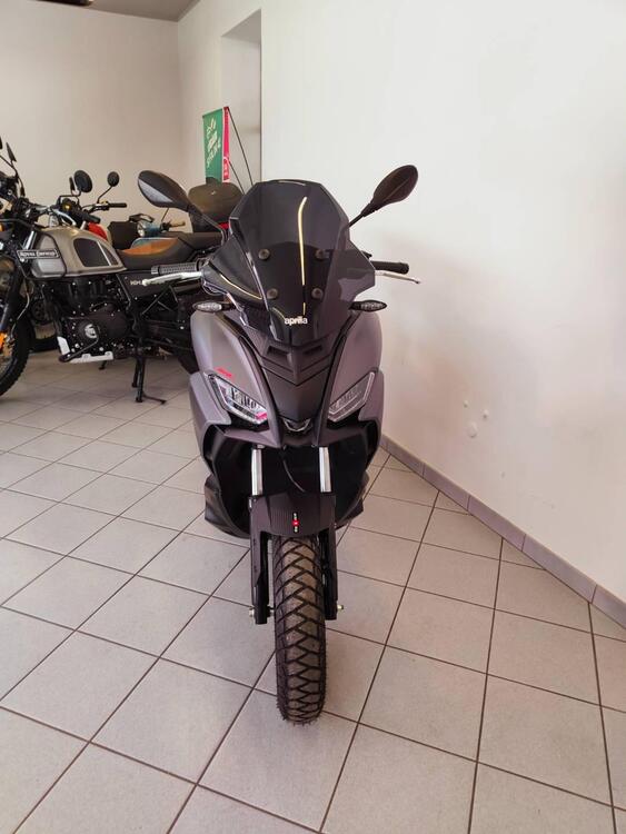 Aprilia SR GT 125 (2025) (4)