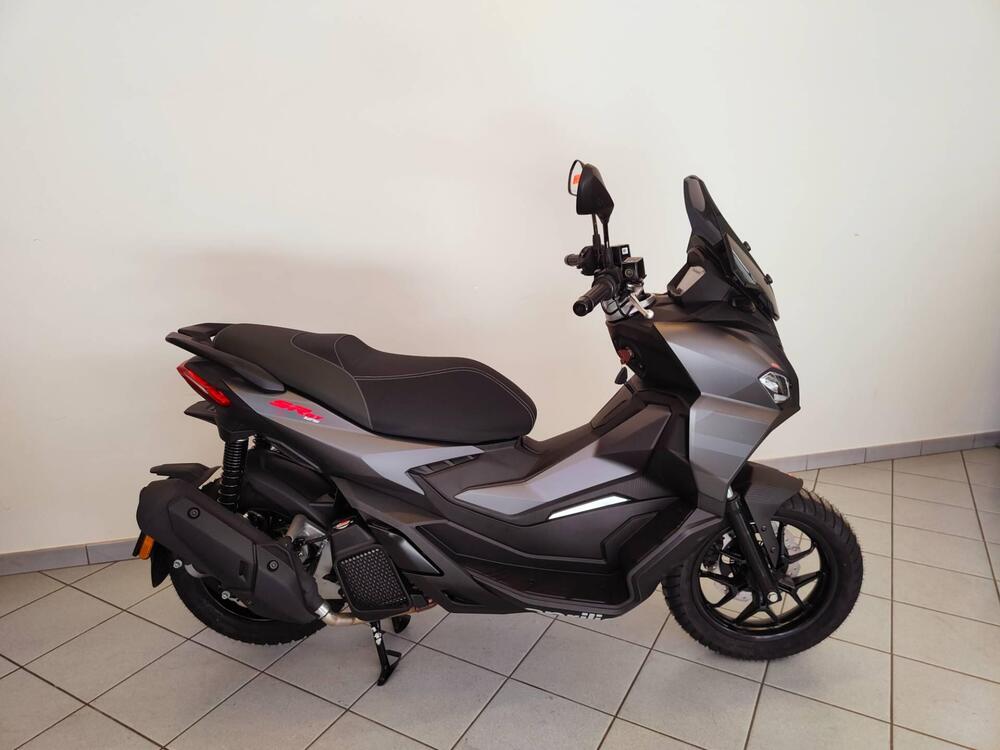 Aprilia SR GT 125 (2025) (5)