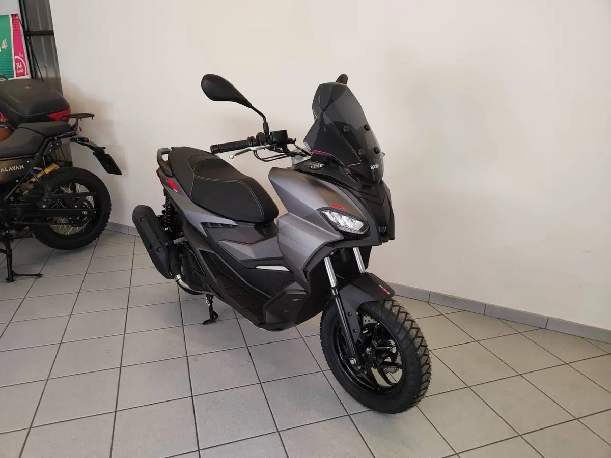 Aprilia SR GT 125 (2025 - 26) (11)