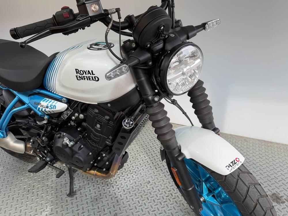 Royal Enfield Guerrilla 450 (2024 - 25) (2)
