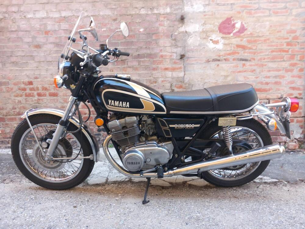 Yamaha TX 500 (2)