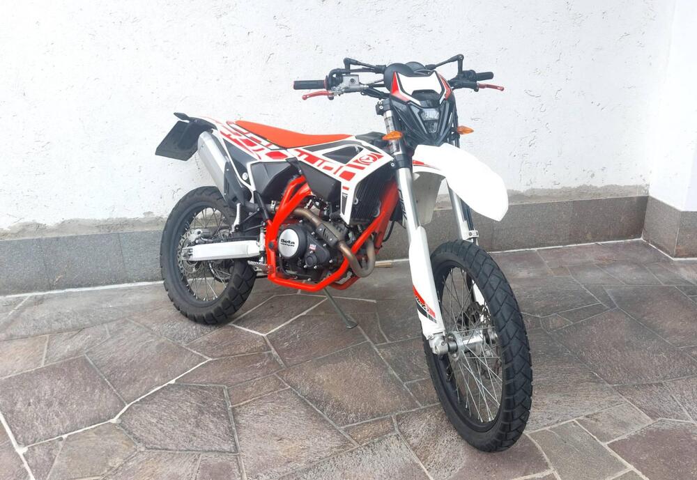 Betamotor RR 125 4T Enduro LC (2021 - 23) (3)