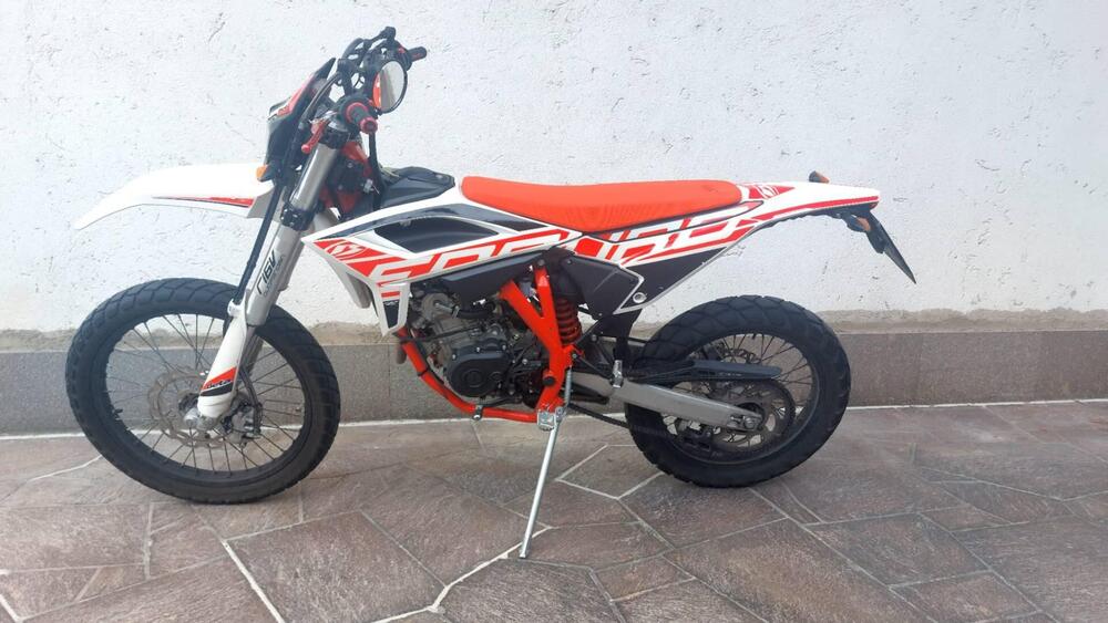 Betamotor RR 125 4T Enduro LC (2021 - 23) (5)