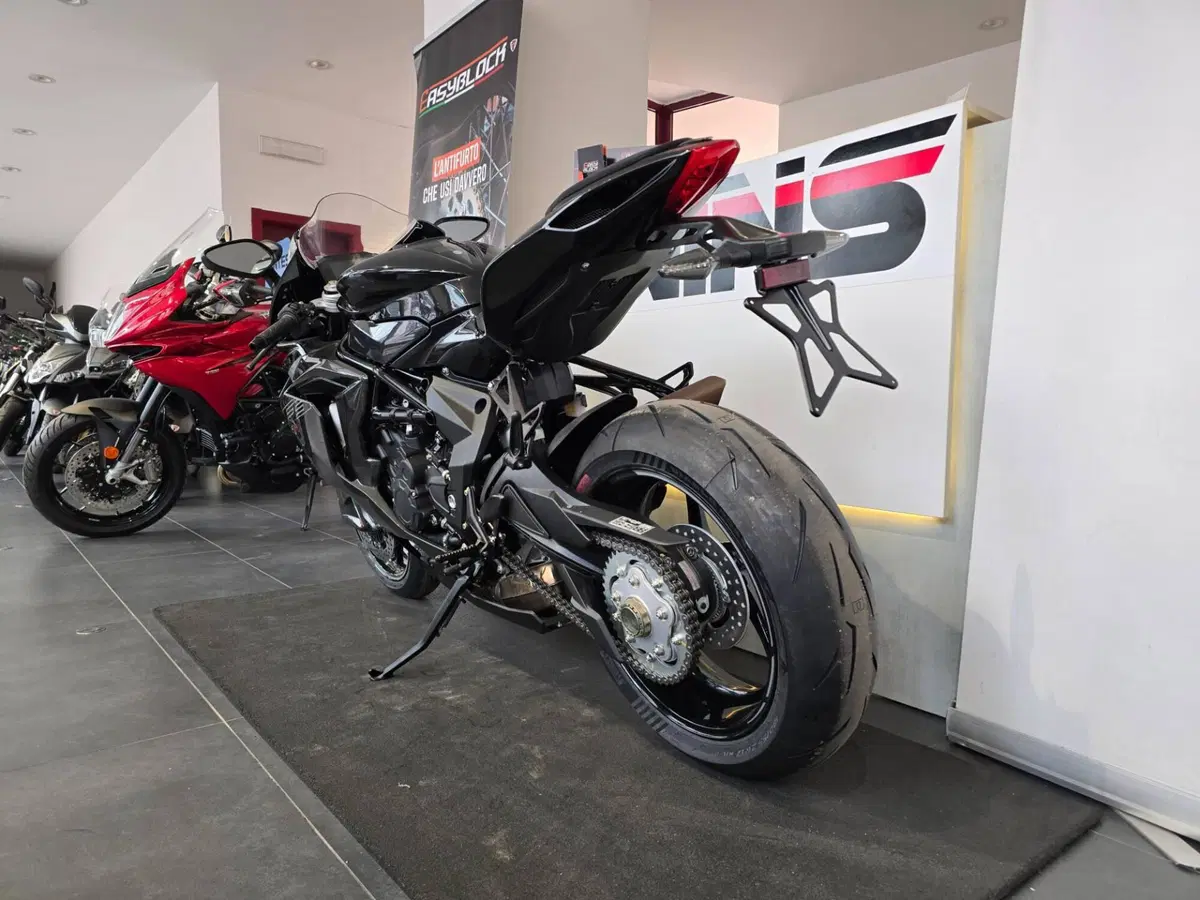 MV Agusta F3 800 RR (2022 - 25) (6)