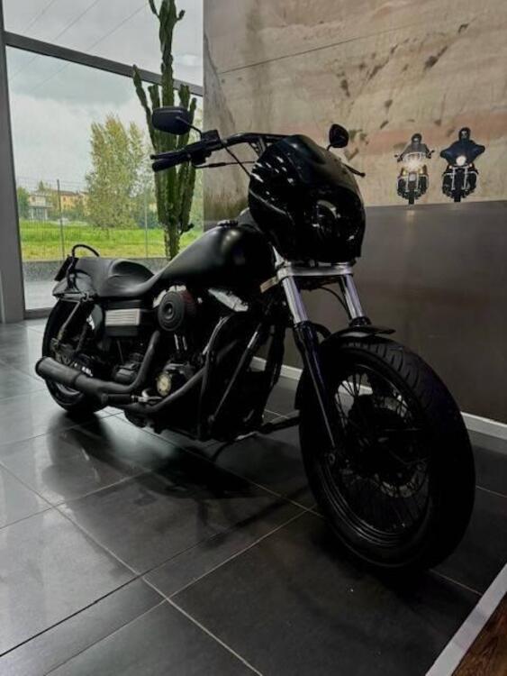 Harley-Davidson 1584 Street Bob (2008 - 15) - FXDB (2)