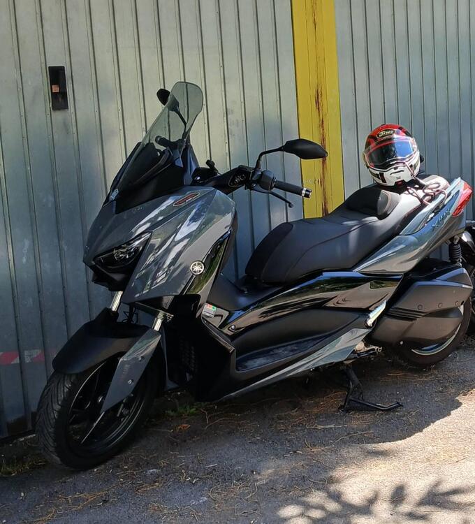 Yamaha X-Max 300 Tech Max (2021 - 24) (2)