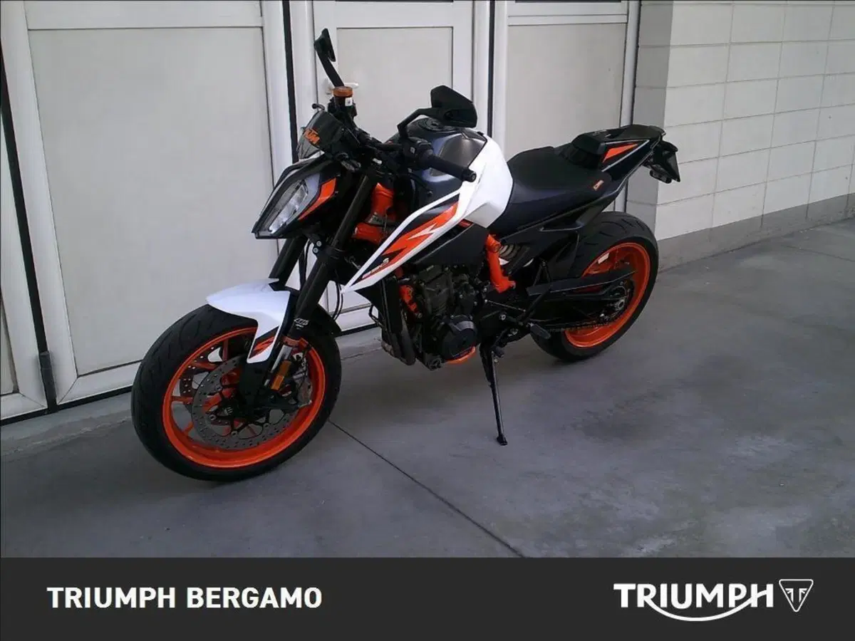 KTM 890 Duke R (2021) (3)