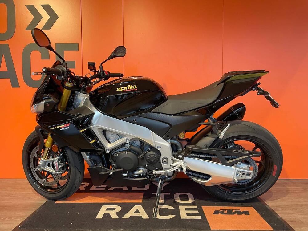 Aprilia Tuono V4 Factory (2021 - 24) (2)