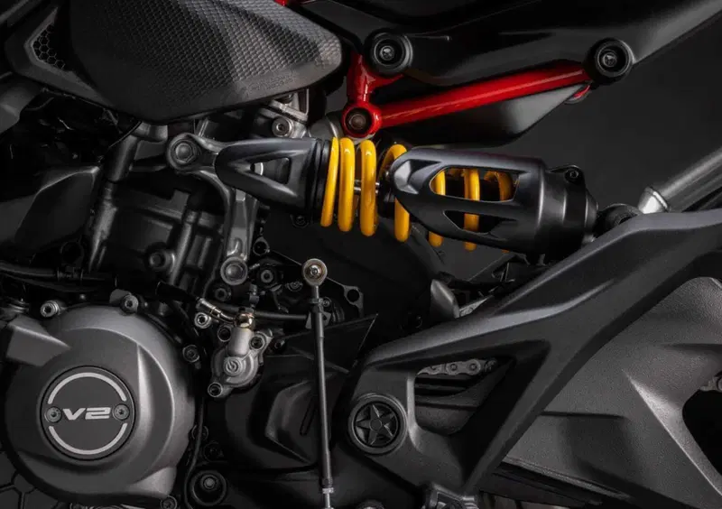 Ducati Monster 890 Monster 890 + (2026) (19)