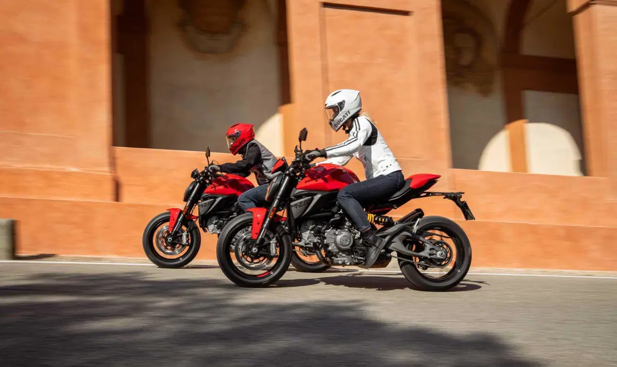 Ducati Monster 2026: rivoluzione per la naked di Borgo Panigale con motore V2. Ecco come cambia [GALLERY] (25)