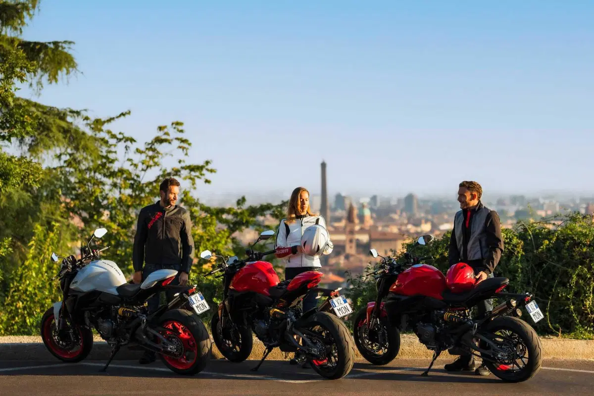 Ducati Monster 2026: rivoluzione per la naked di Borgo Panigale con motore V2. Ecco come cambia [GALLERY] (33)