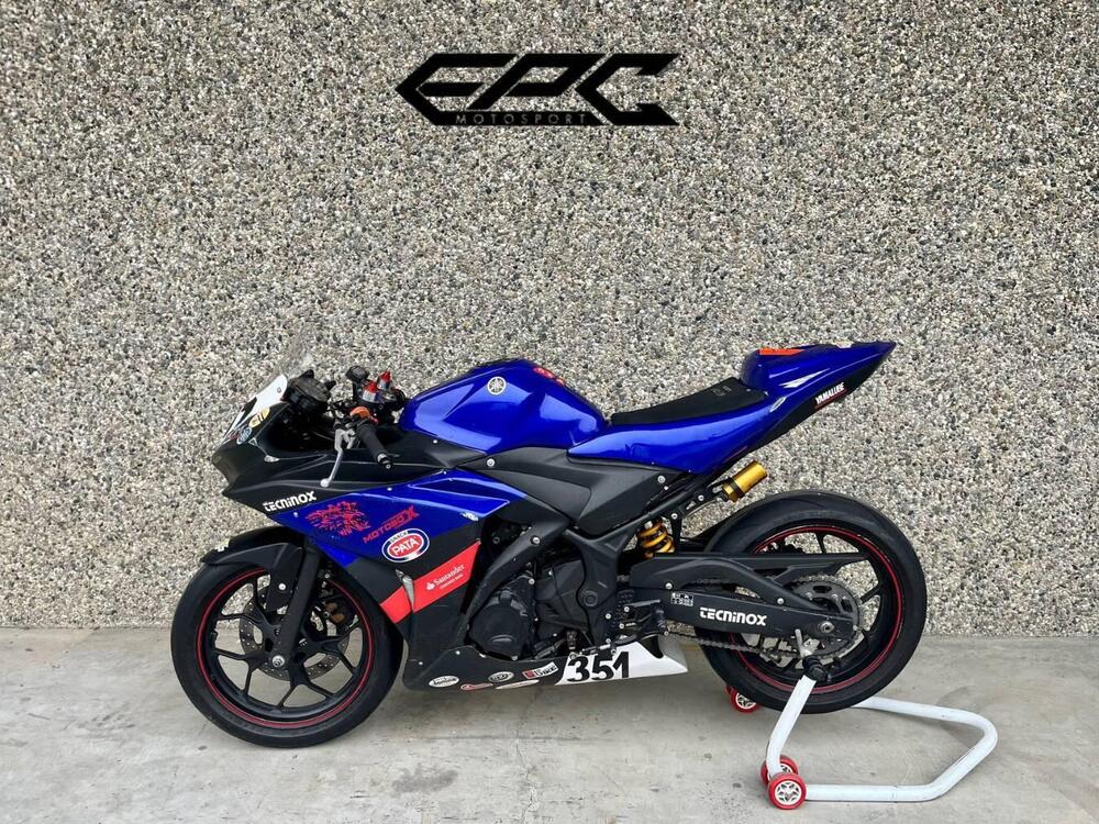 Yamaha YZF R3 (2018) (2)