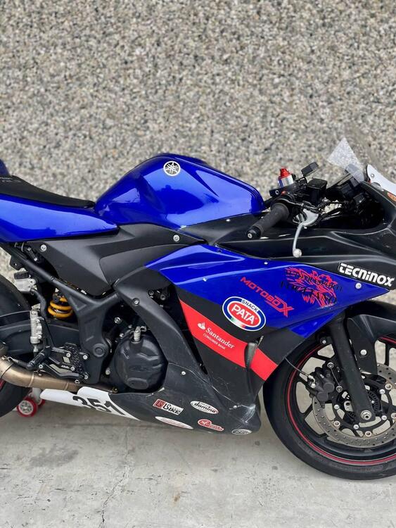 Yamaha YZF R3 (2018) (4)