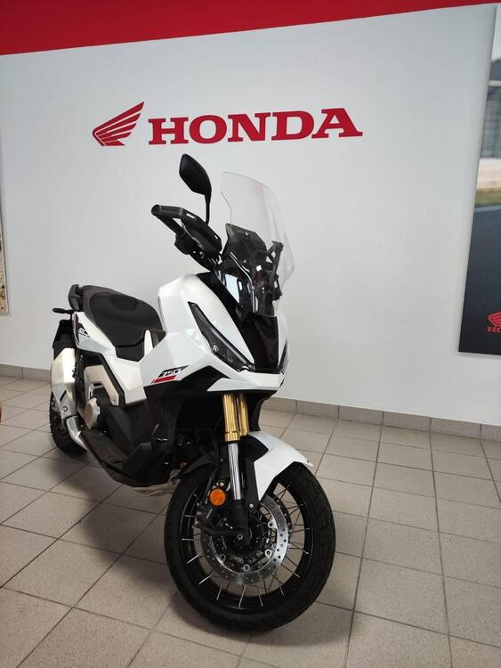 Honda X-ADV 750 (2025) (2)