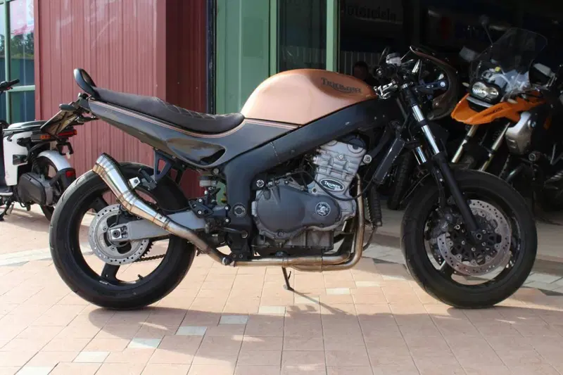 Triumph Sprint 955 RS (1999 - 01) (2)