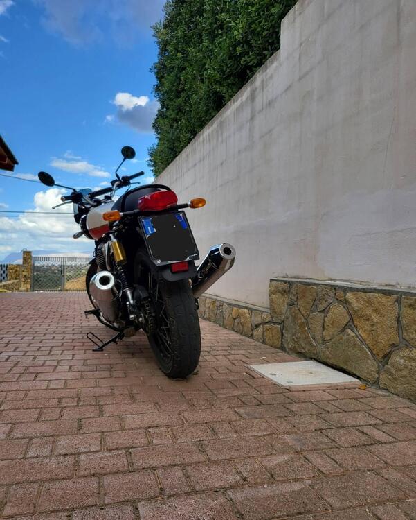 Royal Enfield Interceptor 650 (2021 - 25)