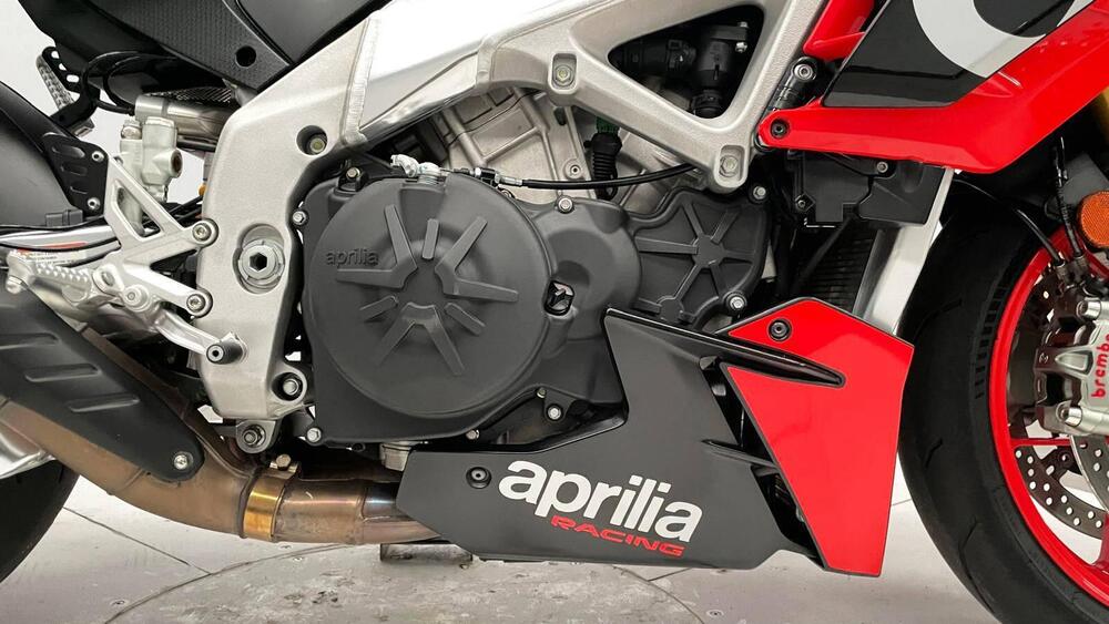Aprilia Tuono V4 Factory (2021 - 24) (4)