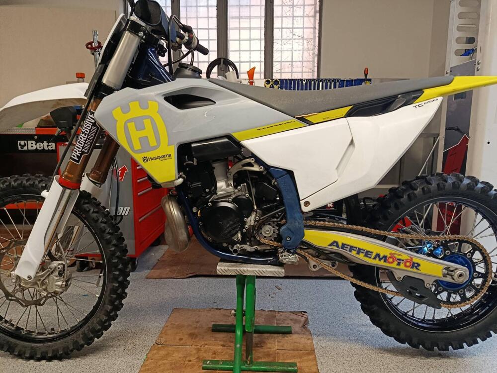 Husqvarna TC 250 (2023)