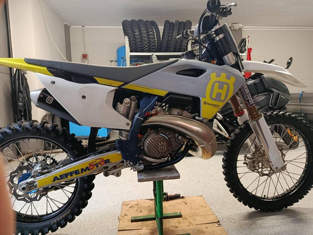 Husqvarna TC 250 (2023) (2)
