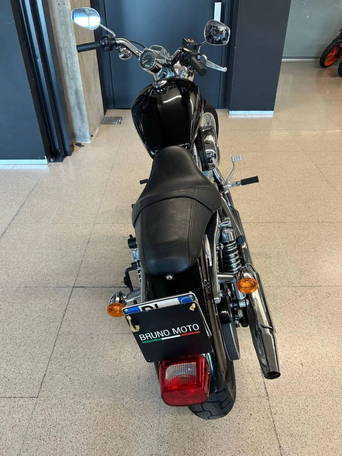 Harley-Davidson 883 (2008 - 09) - XL (4)