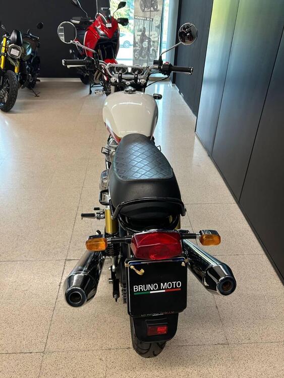 Royal Enfield Interceptor 650 (2021 - 25) (4)