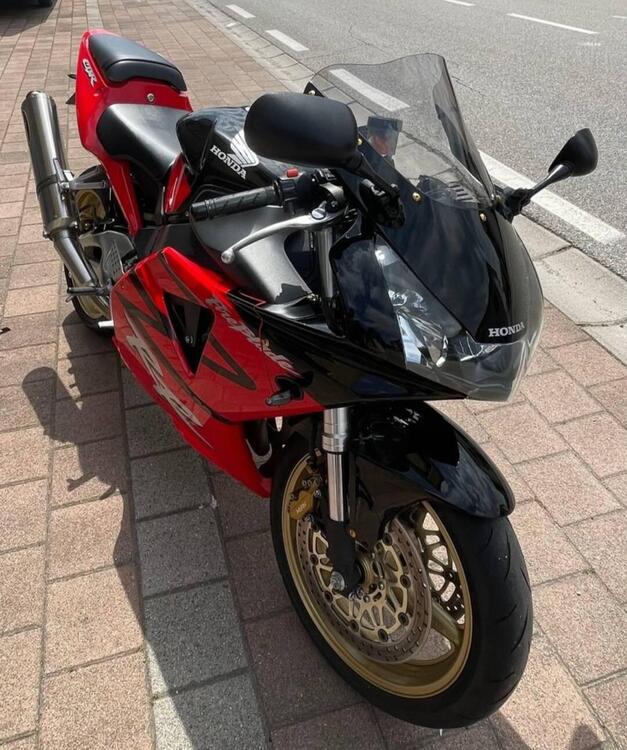 Honda CBR 900 RR Fireblade (2002 - 04) (3)