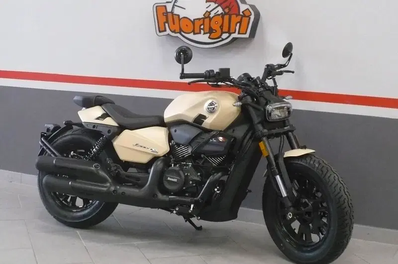 Benelli Leoncino 400 Bobber (2026) (7)