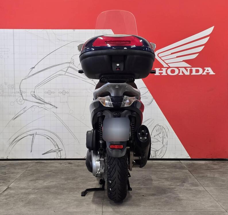 Piaggio Beverly 350 ABS (2016 - 20) (4)