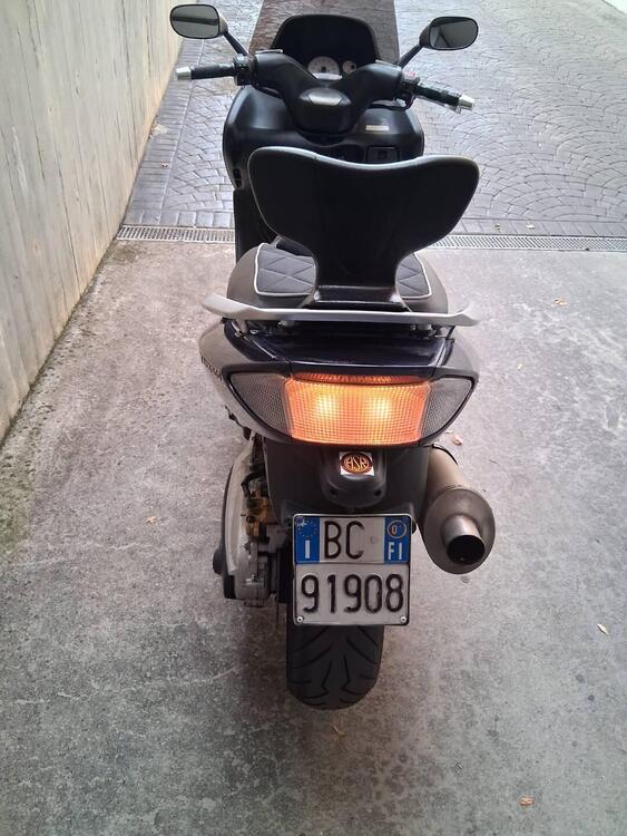Yamaha T-Max 500 (2001 - 03) (3)