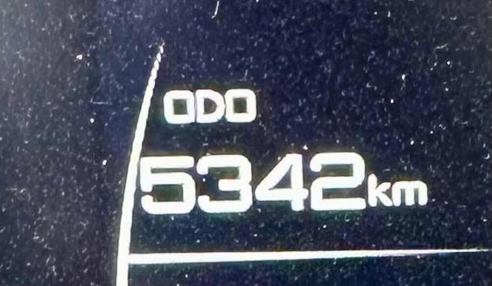 Yamaha T-Max 560 Tech Max (2025) (3)