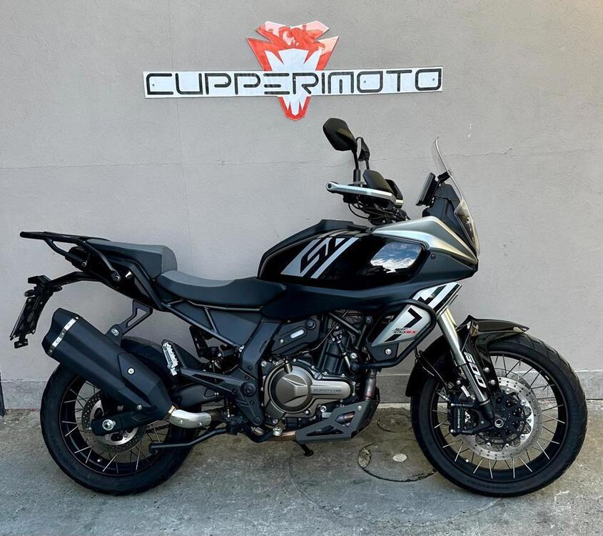 QJ Motor SRT 600 SX (2024 - 25)