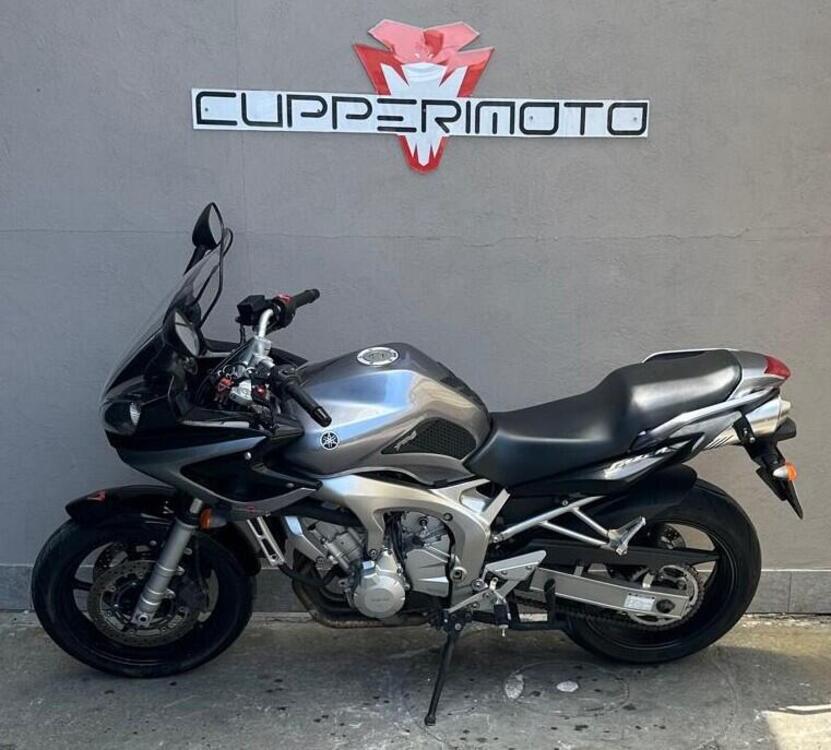 Yamaha FZ6 Fazer (2004 - 07) (3)