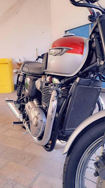 Triumph Bonneville T120 (2016 - 20) (2)