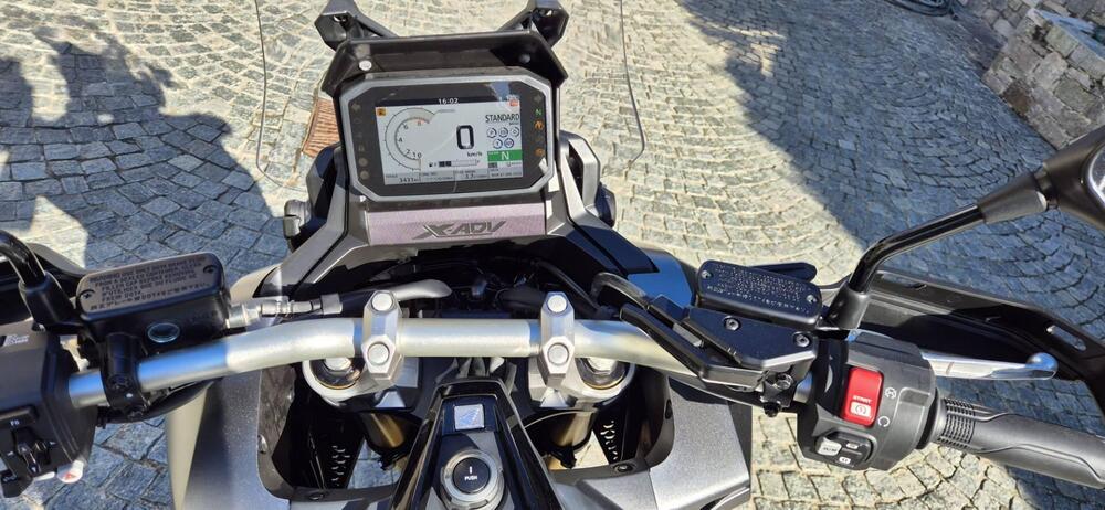 Honda X-ADV 750 DCT Gravel (2021 - 24) (2)
