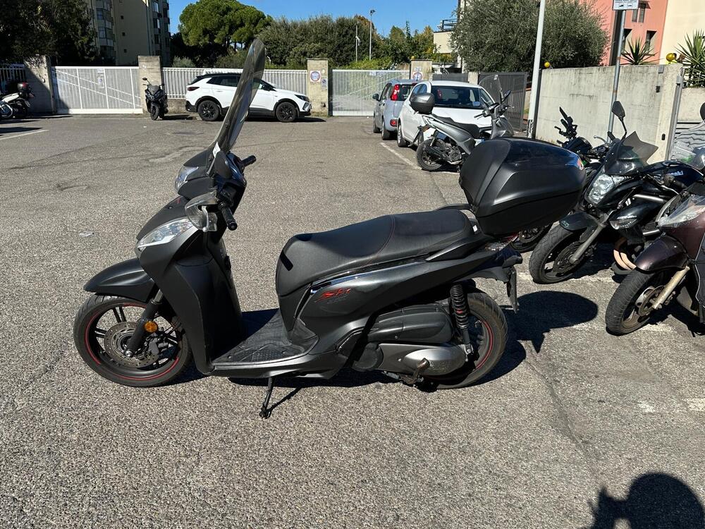 Honda SH 300 i Sport ABS (2018 - 20) (4)