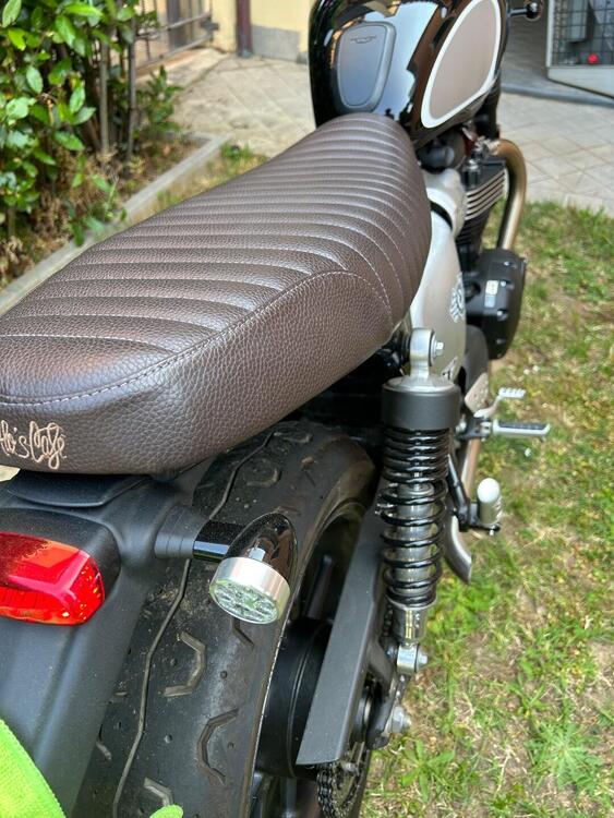 Triumph Street Twin 900 (2017 - 18) (2)